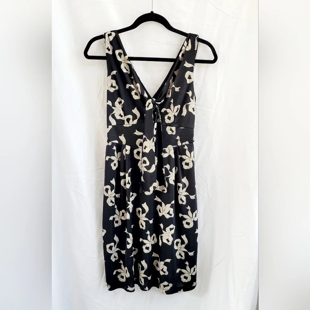 Betsey Johnson Black Dress With Bows Sleeveless Knee Length Size 4